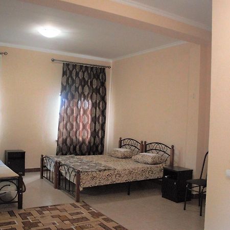 Guest House Lykhny Gagra Exterior foto
