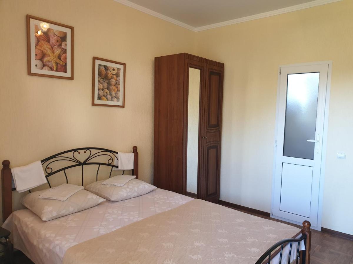 Guest House Lykhny Gagra Exterior foto